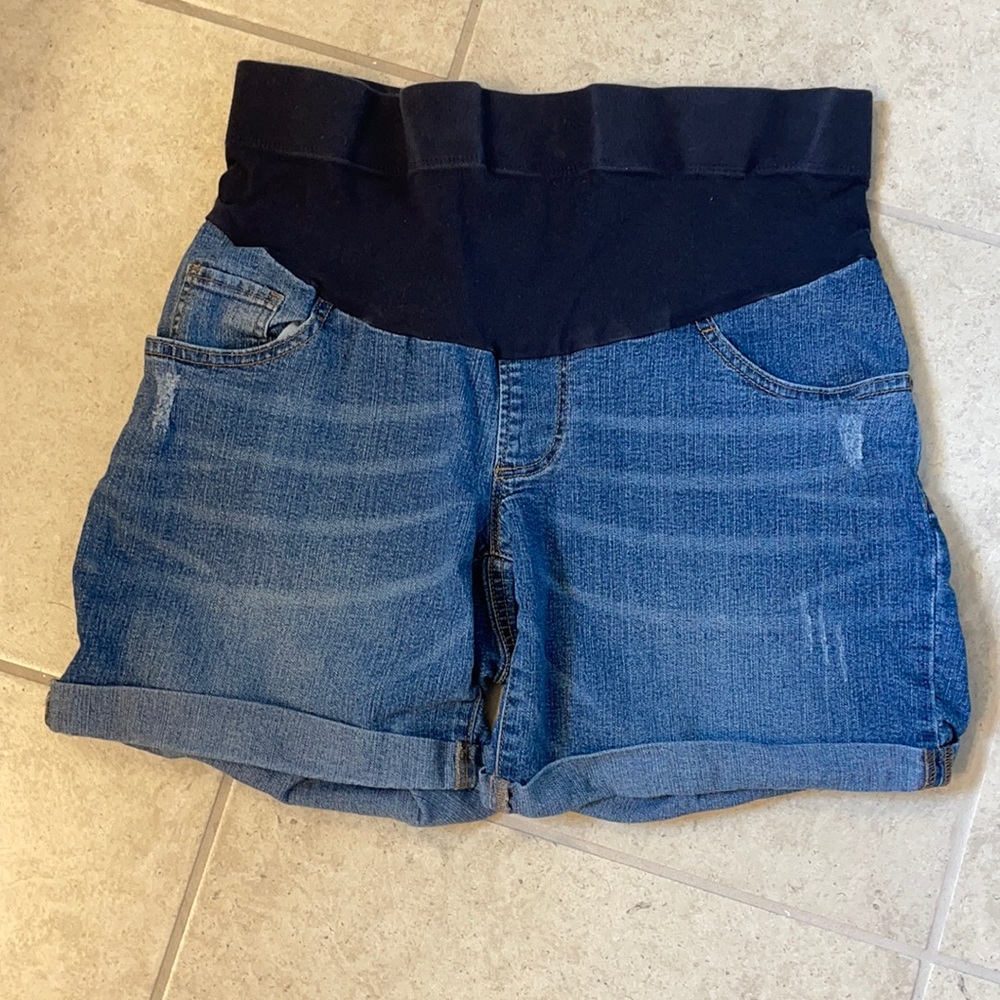 Oh Baby Motherhood Maternity shorts